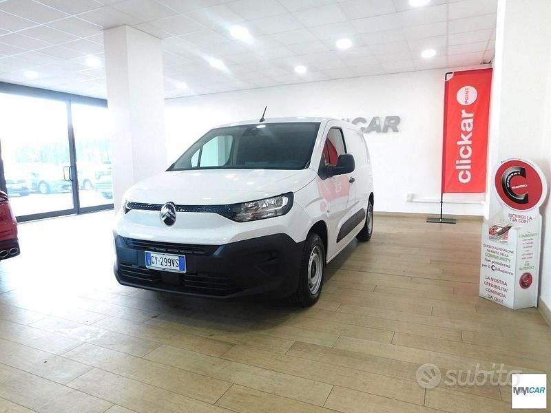 Usata Citroën Berlingo 101 CV (74 kW) 2025 Bianco Monovolume