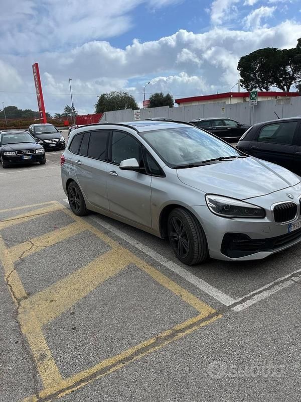 Usata BMW 218 Sport Line 150 CV (110 kW) 2018 Grigio Monovolume