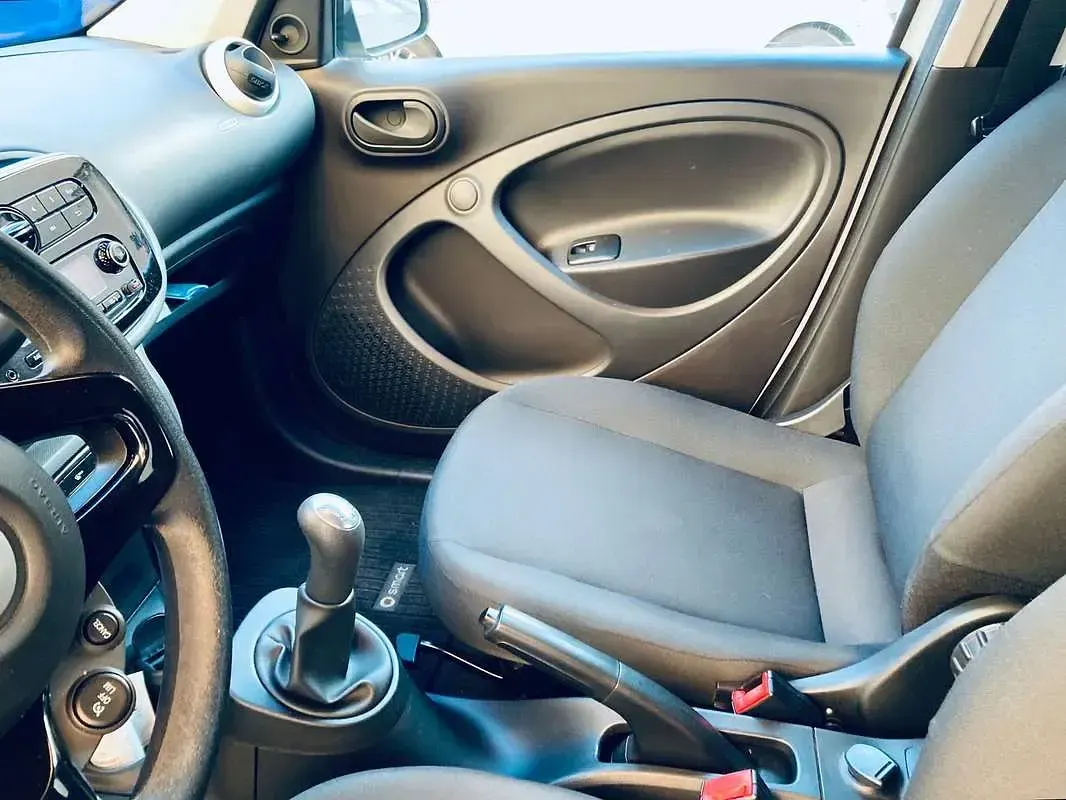 Usata Smart ForFour 71 CV (52 kW) 2015 Bianco Utilitaria