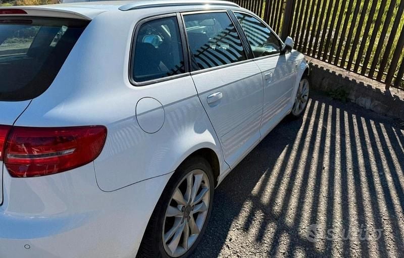 Usata Audi A3 105 CV (77 kW) 2011 Utilitaria