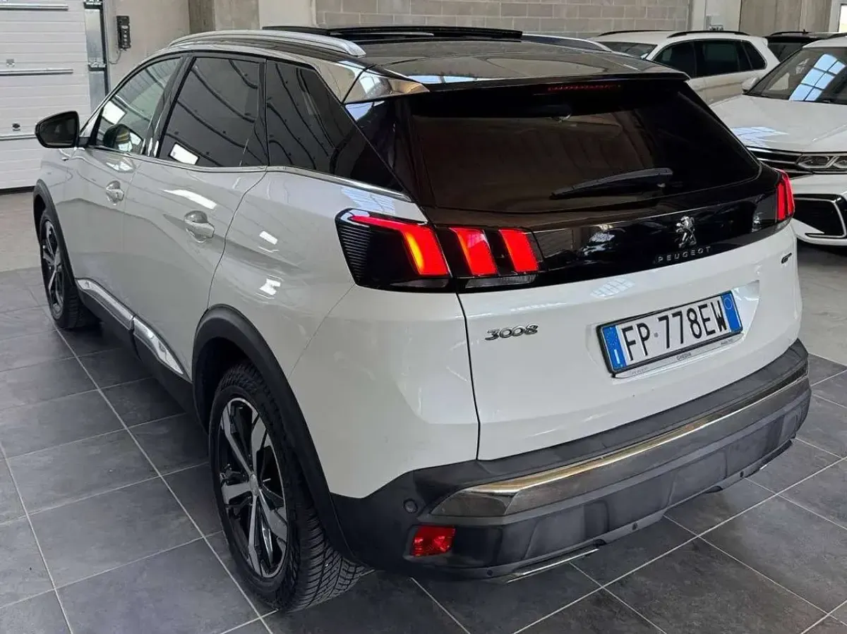 Usata Peugeot 3008 GT 177 CV (130 kW) 2018 Bianco SUV