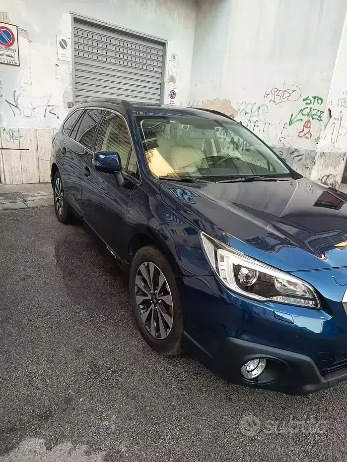 Usata Subaru Outback 150 CV (110 kW) 2016 Bluazzurro Station wagon