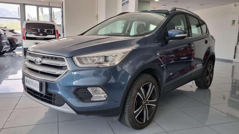 Usata Ford Kuga 150 CV (110 kW) 2018 Blu SUV