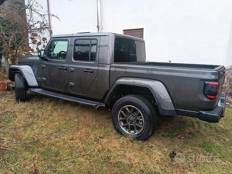 Usata Jeep Gladiator 80th Anniversary 264 CV (194 kW) 2022 Grigio Pick-up