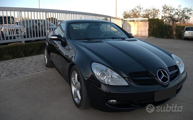 Usata Mercedes SLK280 231 CV (169 kW) 2007 Nero Cabrio