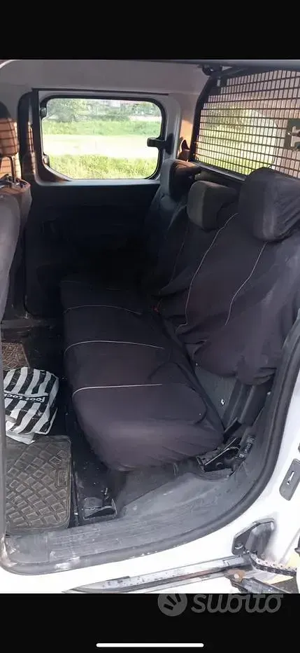 Usata Opel Combo 102 CV (75 kW) 2025 Bianco Monovolume