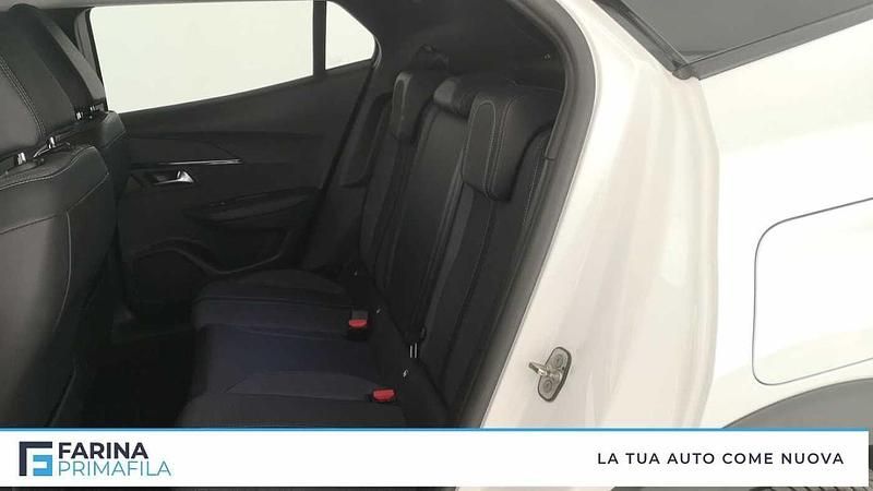 Usata Peugeot 2008 Allure 110 CV (80 kW) 2021 Bianco SUV