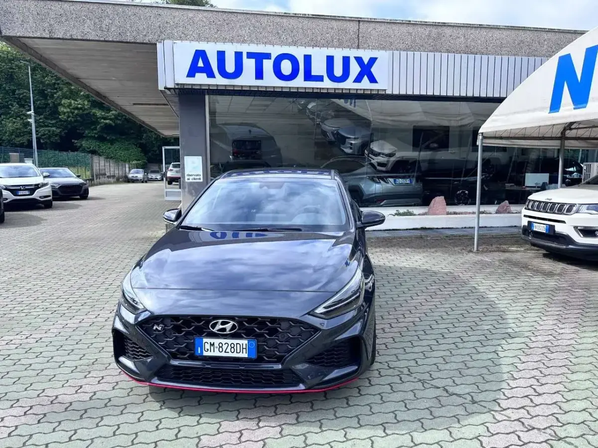 Usata Hyundai i30 N Performance 280 CV (205 kW) 2023 Grigio Berlina