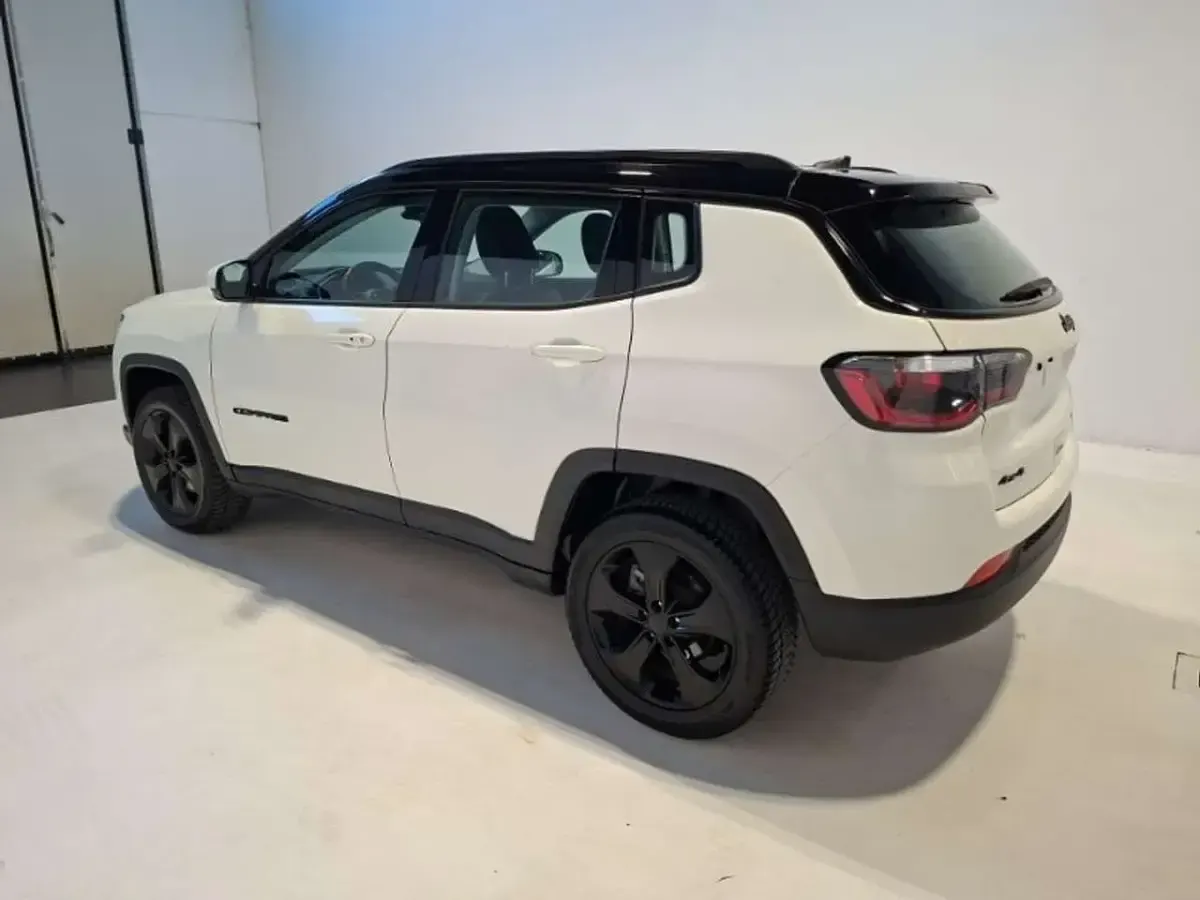 Usata Jeep Compass Night Eagle 140 CV (102 kW) 2021 Bianco SUV