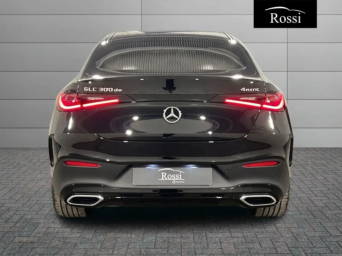 Nouvelle Mercedes GLC300 197 ch (144 kW) 2026 Noir Coupé