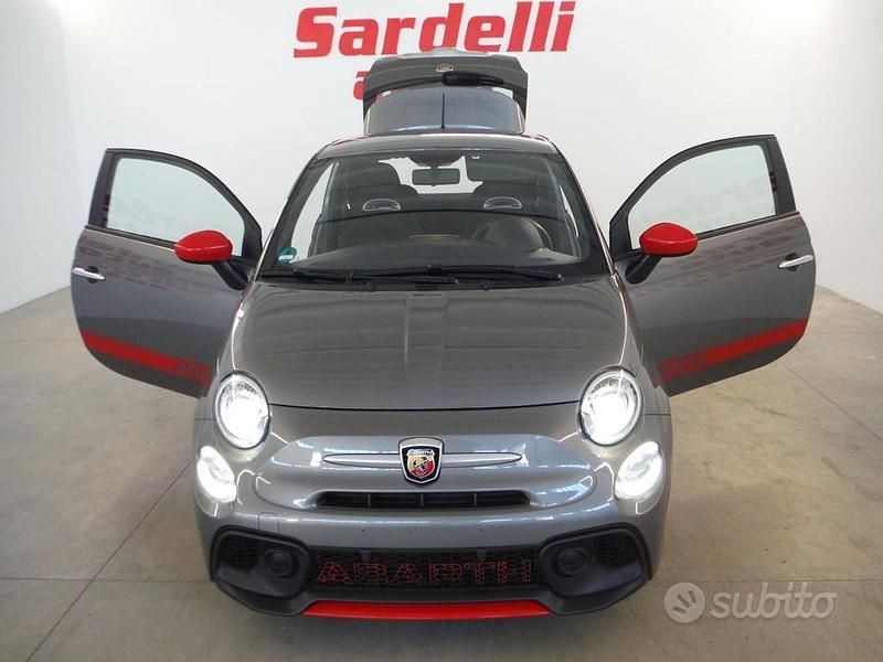 Usata Abarth 595 146 CV (107 kW) 2018 Grigio scuro Utilitaria