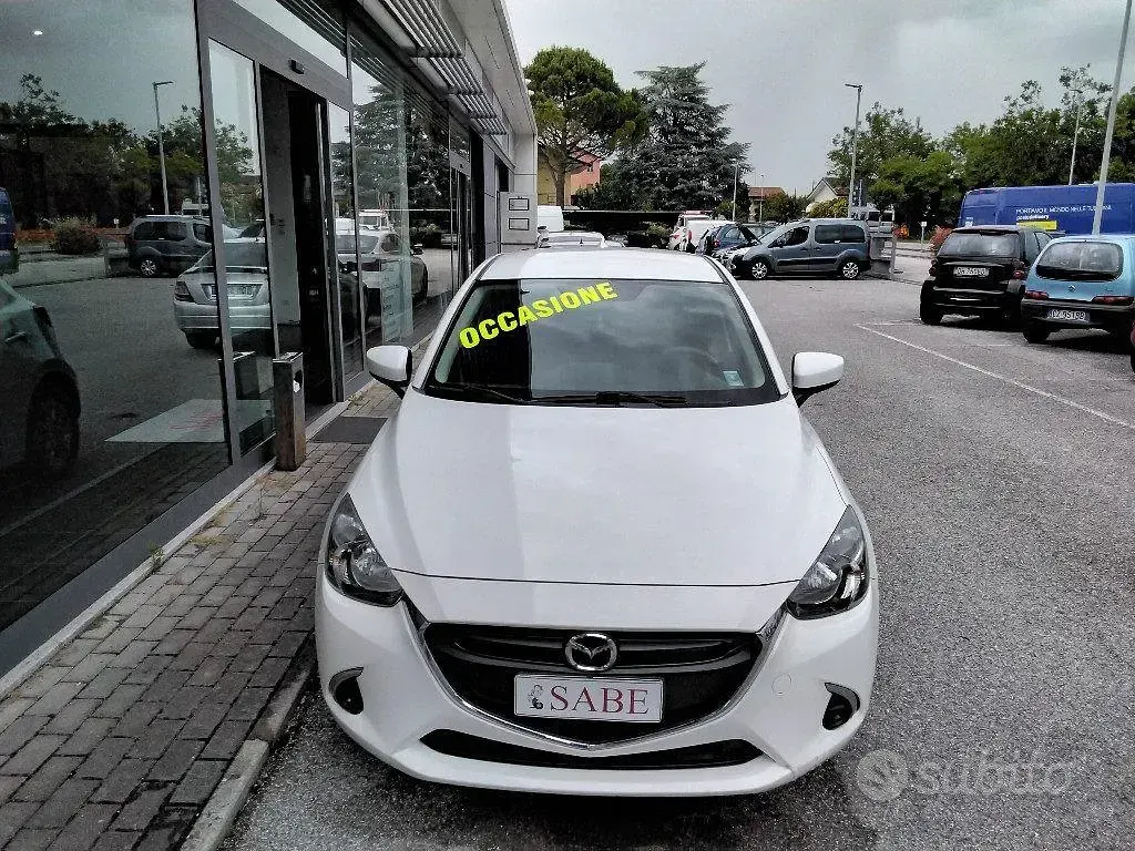 Usata Mazda 2 Evolve 75 CV (55 kW) 2019 Bianco Berlina