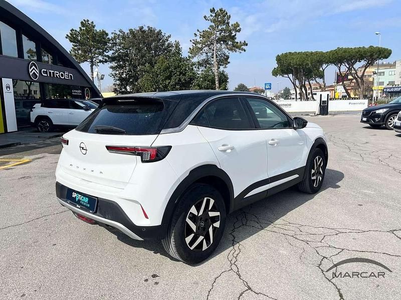 Usata Opel Mokka Elegance 101 CV (74 kW) 2022 Bianco SUV