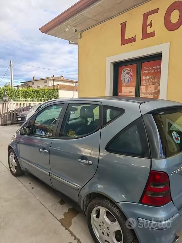 Usata Mercedes A170 95 CV (69 kW) 2004 Blu Berlina