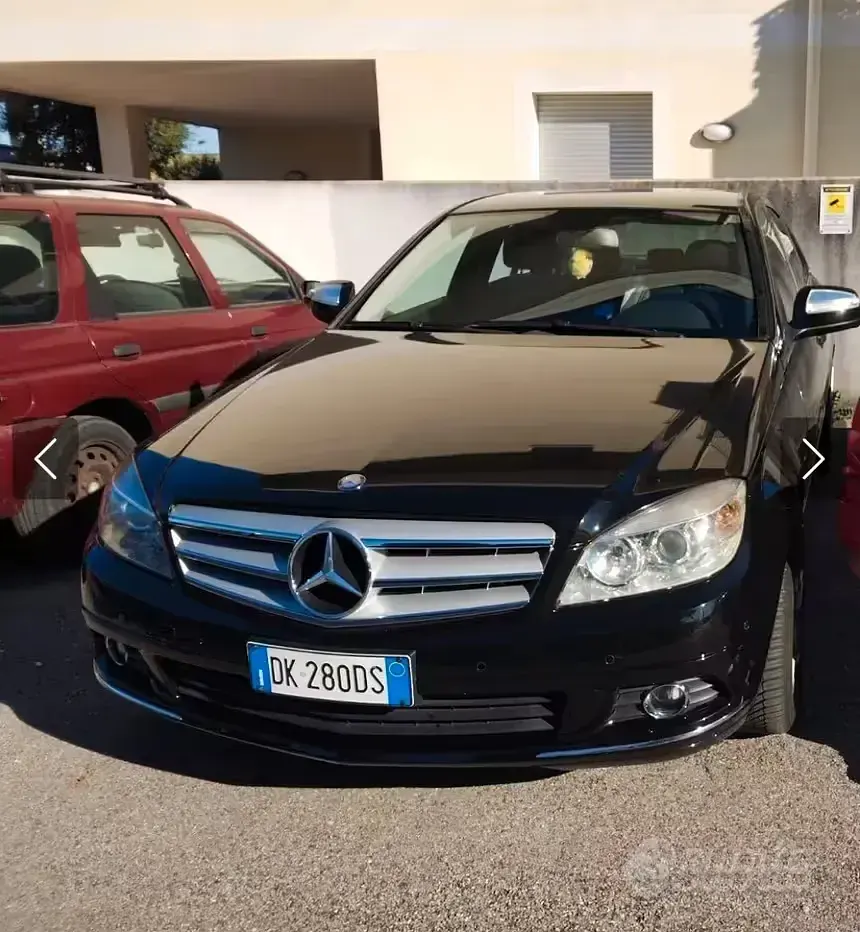 Usata Mercedes C220 170 CV (125 kW) 2007 Nero Berlina