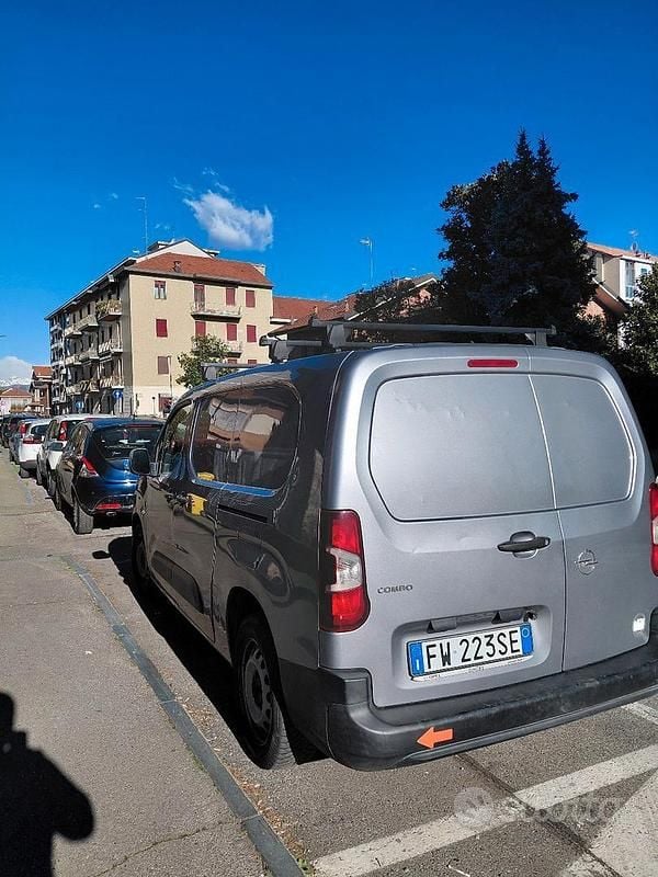 Usata Opel Combo 102 CV (75 kW) 2019 Grigio Monovolume