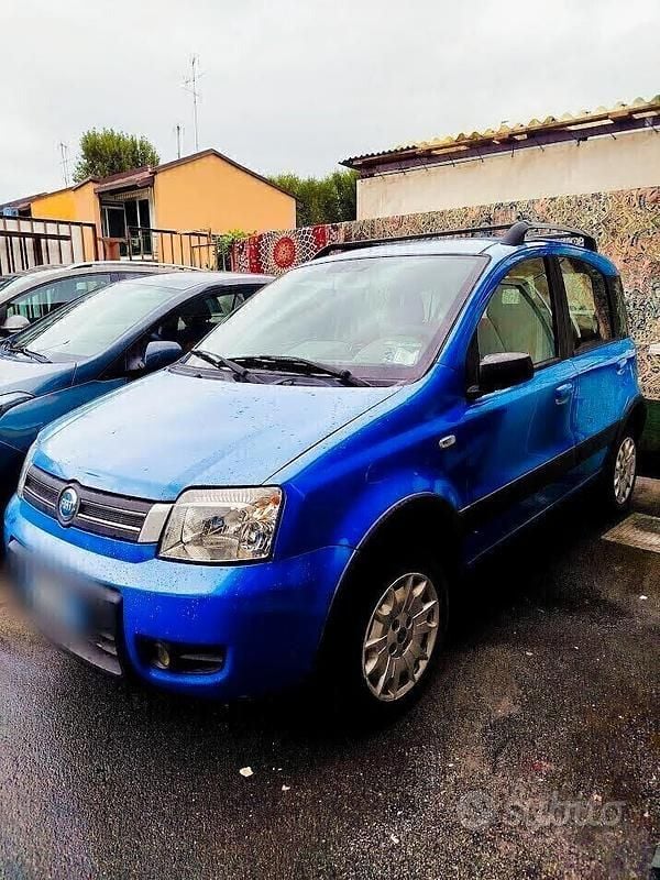 Usata Fiat Panda 4x4 Climbing 60 CV (44 kW) 2005 Blu Utilitaria