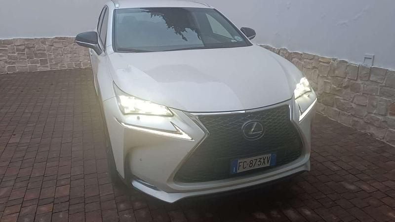 Usata 2016 Lexus NX300h Sport Line SUV | 14.500 € - Immagine 1/4