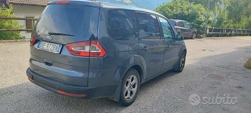 Usata Ford Galaxy 125 CV (91 kW) 2006 Blu Monovolume