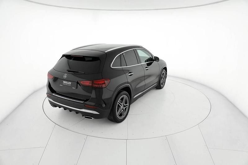 Usata Mercedes GLA200 AMG Line Premium 150 CV (110 kW) 2024 Nero SUV