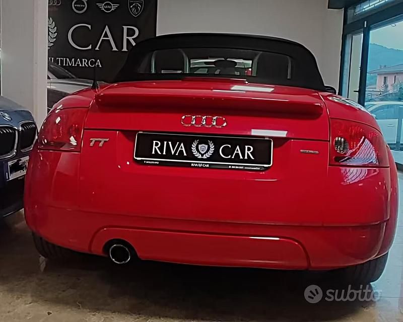 Usata Audi TT Roadster 180 CV (132 kW) 2005 Rosso Cabrio
