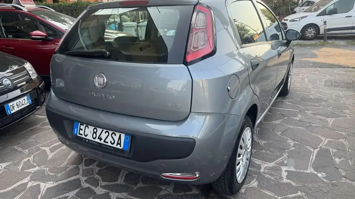 Usata Fiat Punto Evo Dynamic 77 CV (56 kW) 2010 Grigio Utilitaria