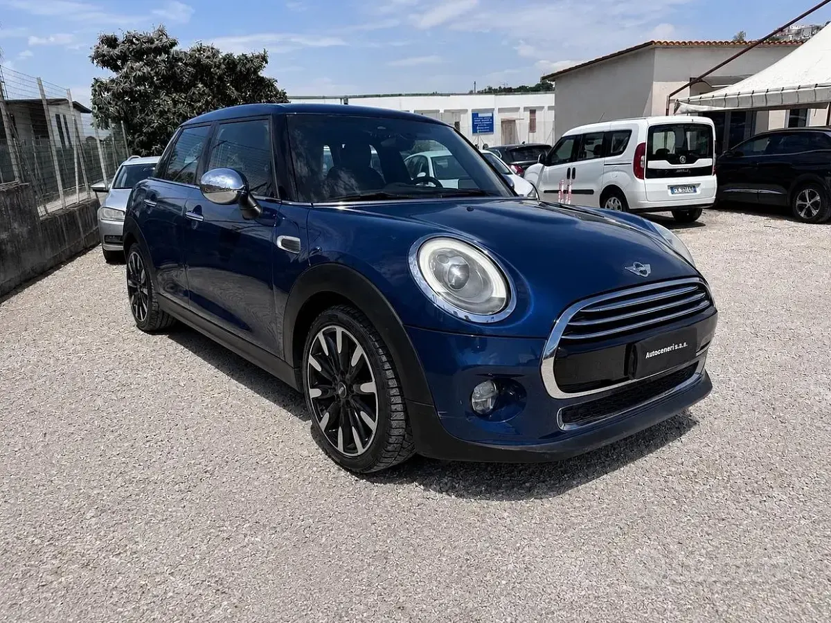 Usata Mini Cooper D 116 CV (85 kW) 2014 Blu Utilitaria