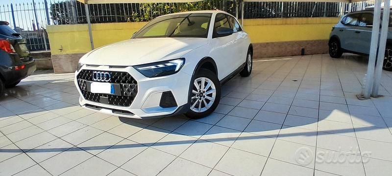 Usata Audi A1 Admired 110 CV (80 kW) 2021 Bianco SUV