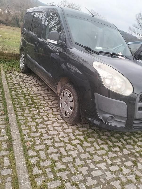 Usata Fiat Doblò 2012 Nero Monovolume