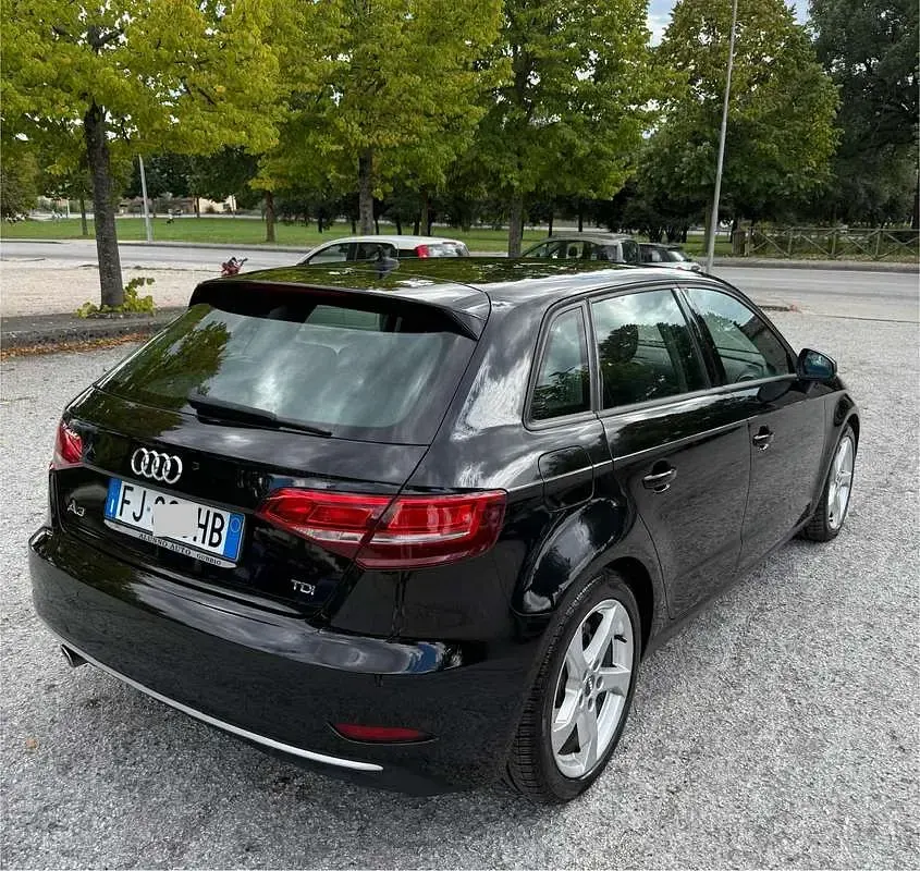 Usata Audi A3 Business 110 CV (80 kW) 2017 Berlina