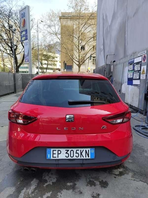Usata Seat Leon FR 125 CV (91 kW) 2012 Berlina