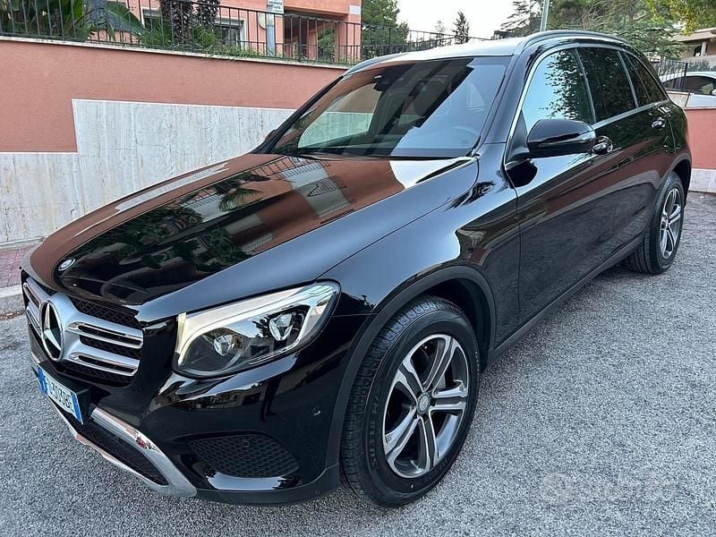Usata Mercedes GLC250 Premium 203 CV (149 kW) 2016 Nero Station wagon
