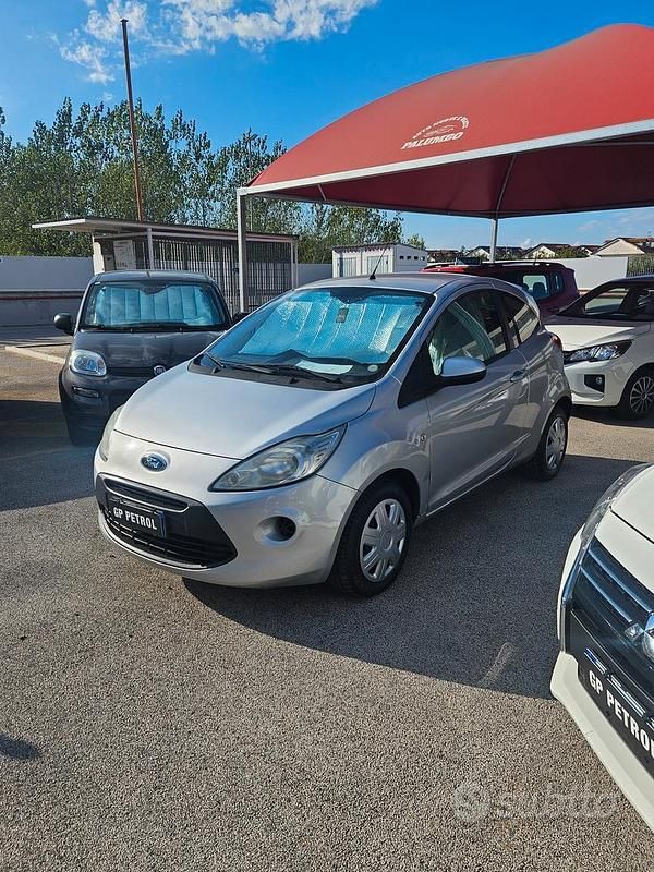 Usata Ford Ka Titanium 69 CV (50 kW) 2010 Grigio Berlina