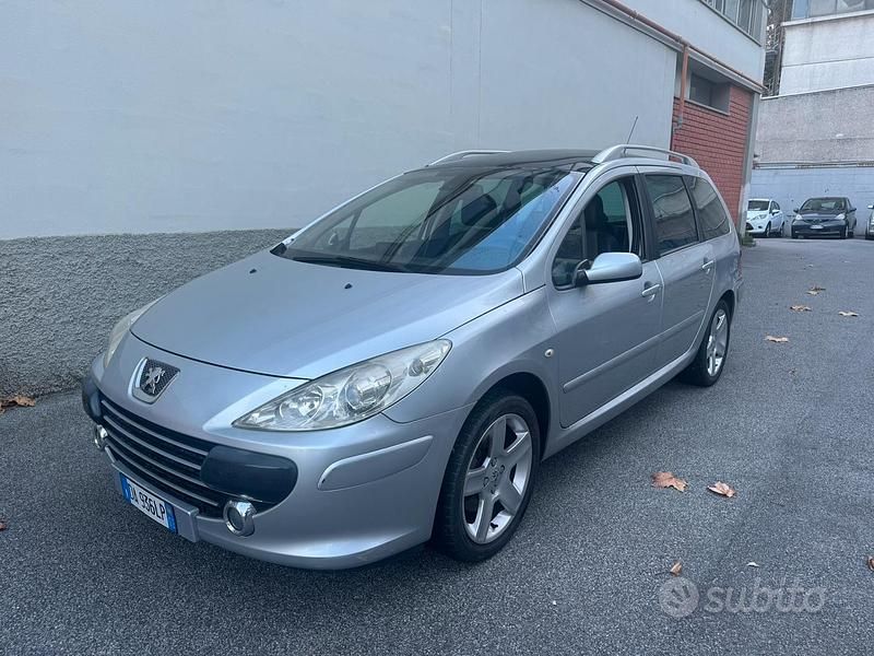 Grigio Usata 2006 Peugeot 307 Station wagon | 1900 € (Buon prezzo) - Immagine 1/4