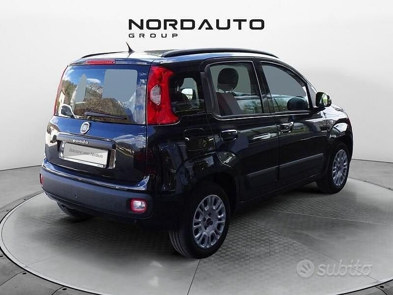 Usata Fiat Panda Lounge 69 CV (50 kW) 2019 Nero Utilitaria