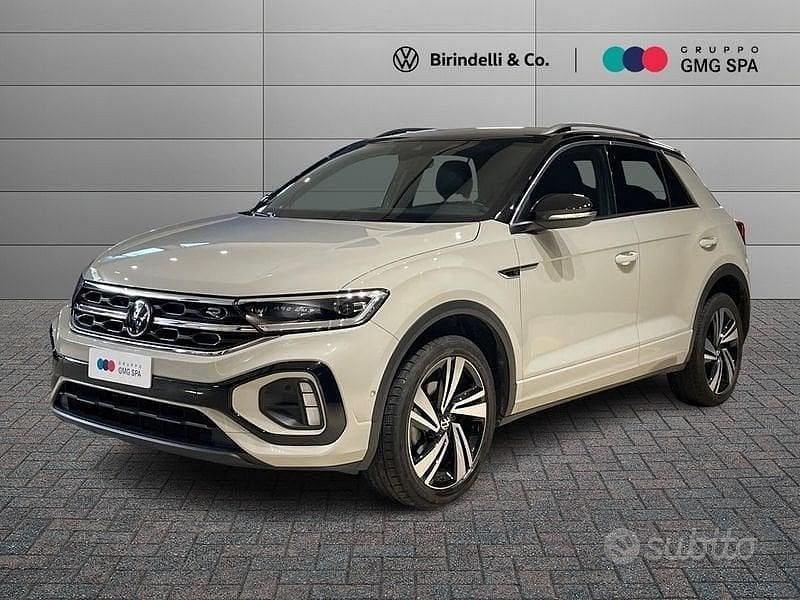 Usata VW T-Roc R-line 110 CV (80 kW) 2023 Grigio SUV