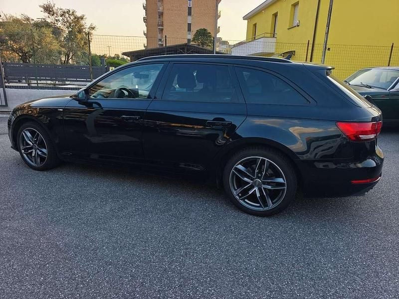 Usata Audi A4 Business Plus 150 CV (110 kW) 2016 Other Station wagon