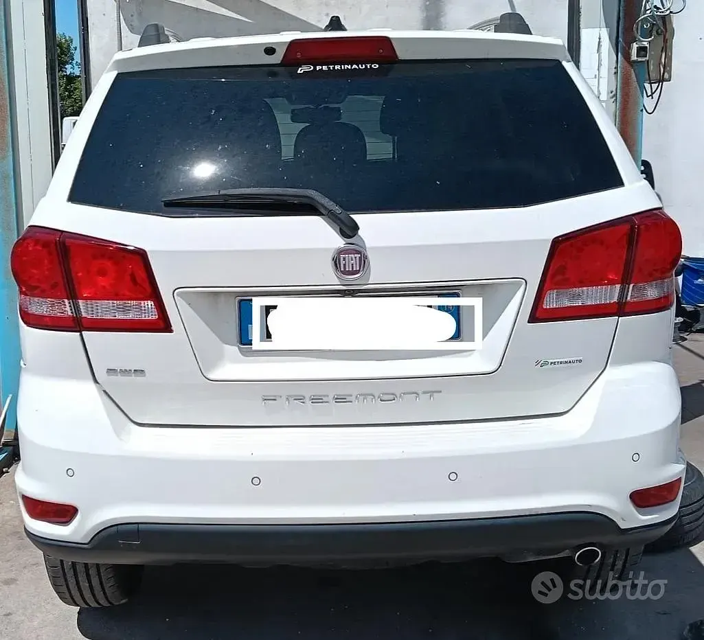Usata Fiat Freemont Urban 170 CV (125 kW) 2014 Bianco SUV