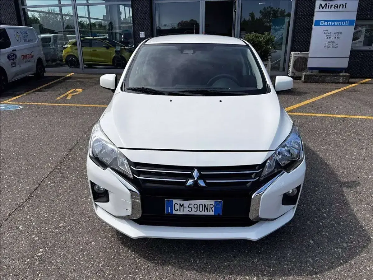 Usata Mitsubishi Space Star Intense 71 CV (52 kW) 2022 Bianco Utilitaria