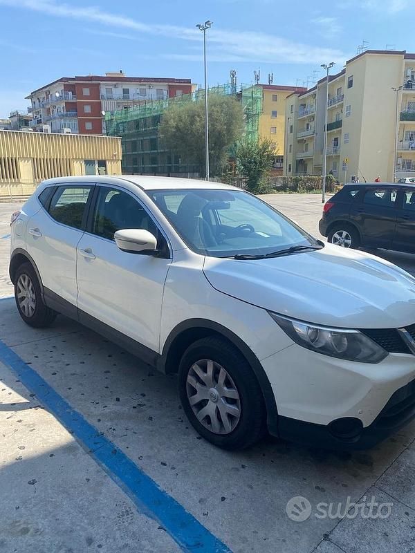 Usata Nissan Qashqai 116 CV (85 kW) 2014 Bianco SUV
