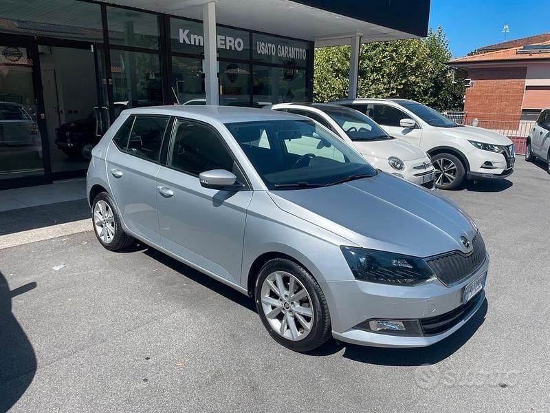 Usata Skoda Fabia Design Edition 75 CV (55 kW) 2017 Argento Utilitaria