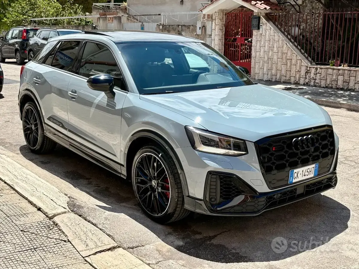 Usata Audi SQ2 300 CV (220 kW) 2022 Grigio SUV