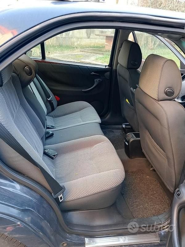 Usata Lancia Lybra 116 CV (85 kW) 2003 Blu Berlina