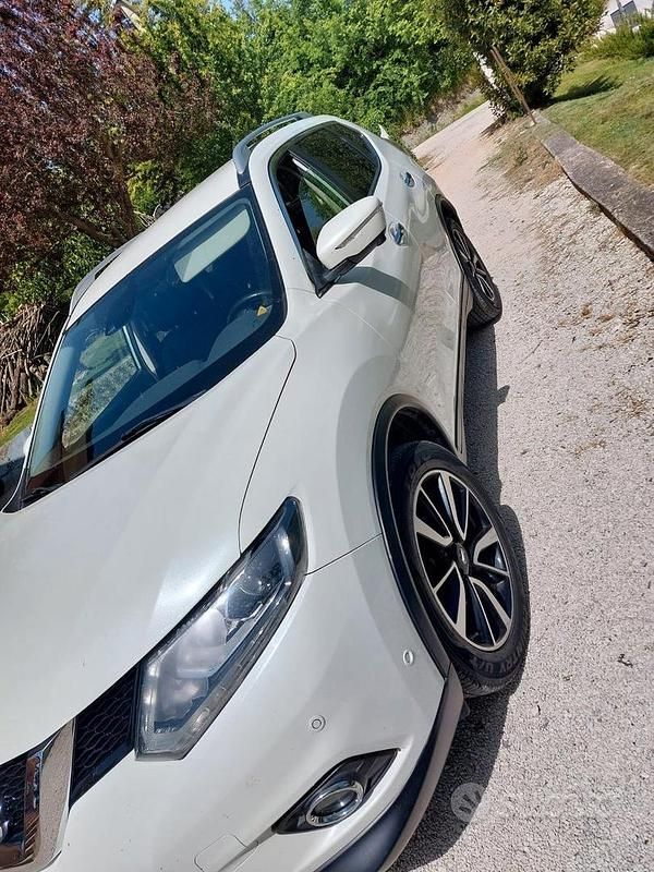 Usata Nissan X-Trail Tekna 131 CV (96 kW) 2014 Bianco SUV