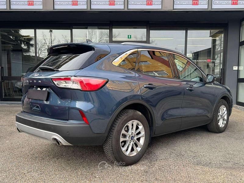 Usata Ford Kuga Business Edition 120 CV (88 kW) 2022 Blu/azzurro SUV