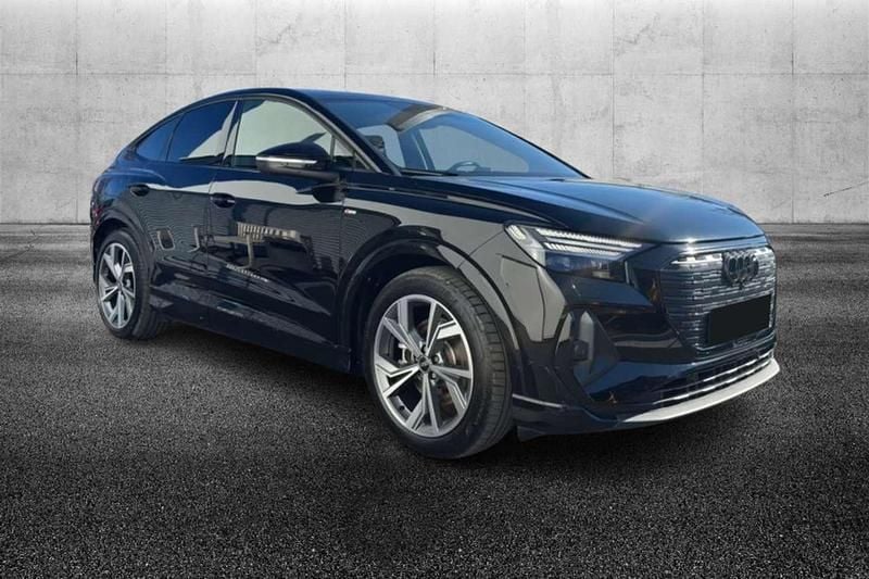 Usata Audi Q4 e-tron S-Line 69 kW (95 CV) 2022 Nero SUV