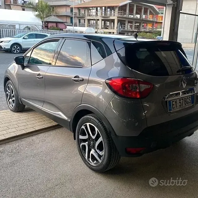 Occasion Renault Captur 90 ch (66 kW) 2015 Gris SUV