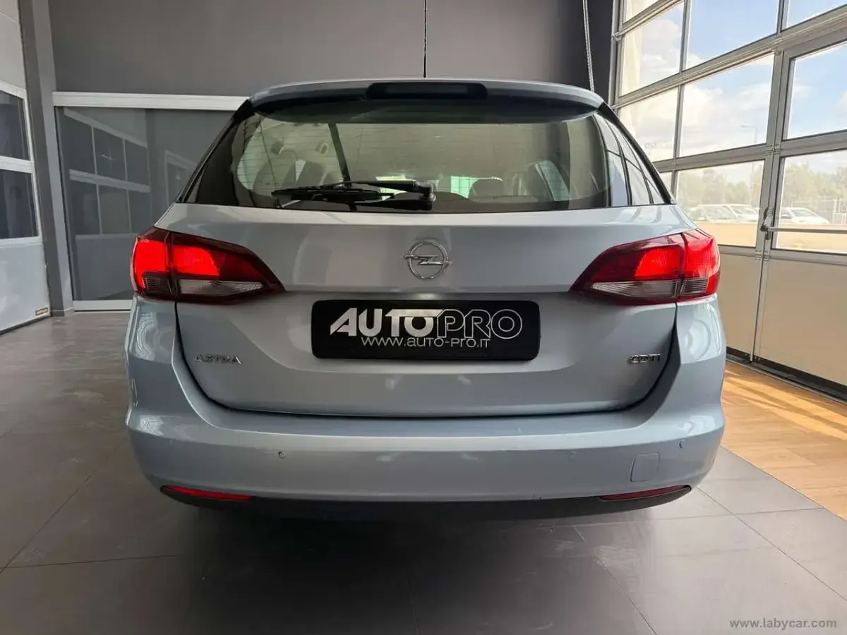 Usata Opel Astra S 110 CV (80 kW) 2016 Blu/azzurro Station wagon
