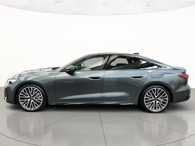 Usata Audi A5 S-Line 252 CV (185 kW) 2025 Grigio daytona perla Berlina