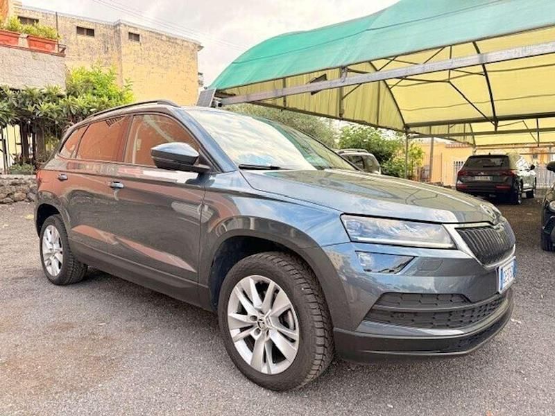 Grigio Usata 2021 Skoda Karoq Executive SUV | 19.599 € (Buon prezzo) - Immagine 1/4